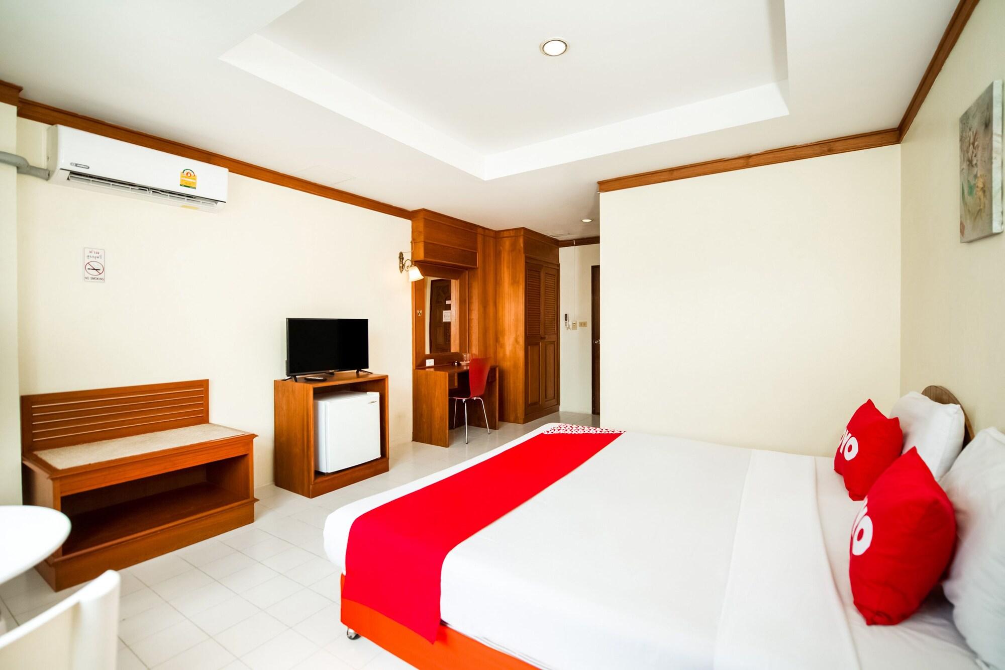 Oyo 320 Regent 2002 Guest House Phuket Exterior photo
