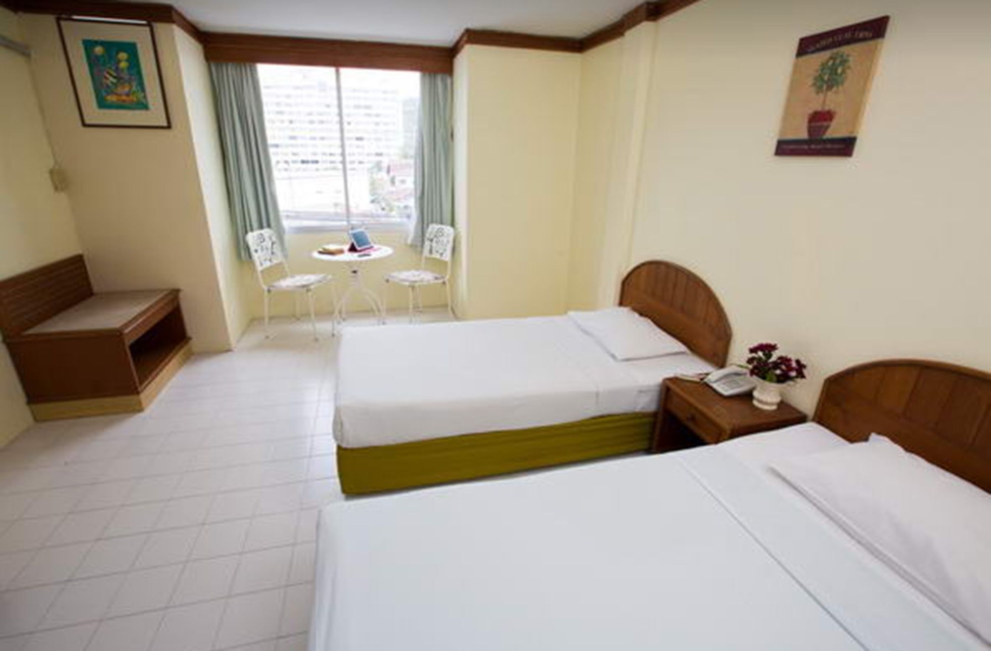 Oyo 320 Regent 2002 Guest House Phuket Exterior photo