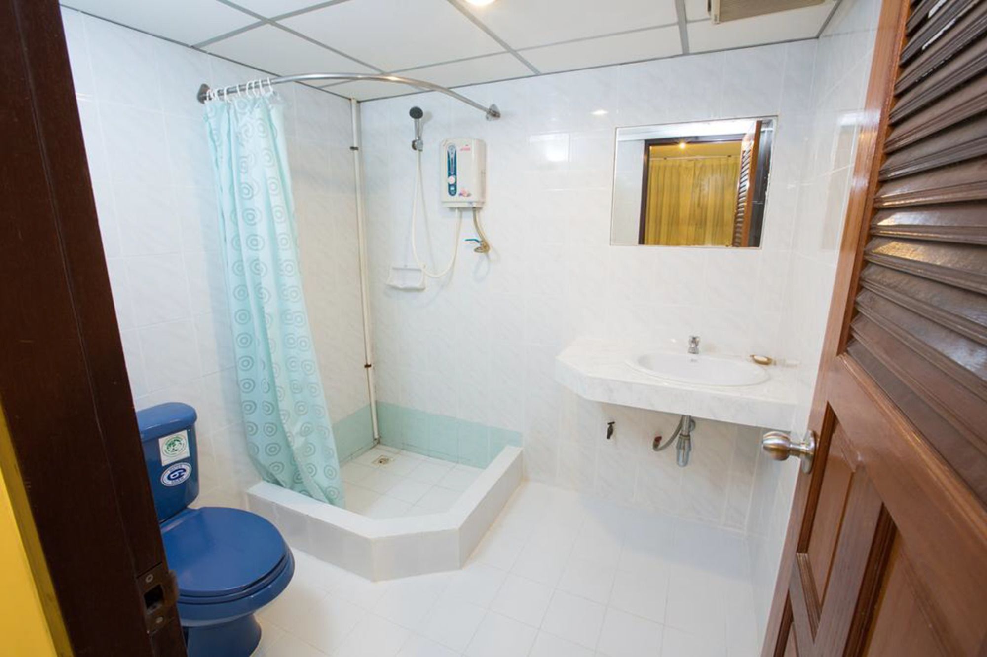 Oyo 320 Regent 2002 Guest House Phuket Exterior photo