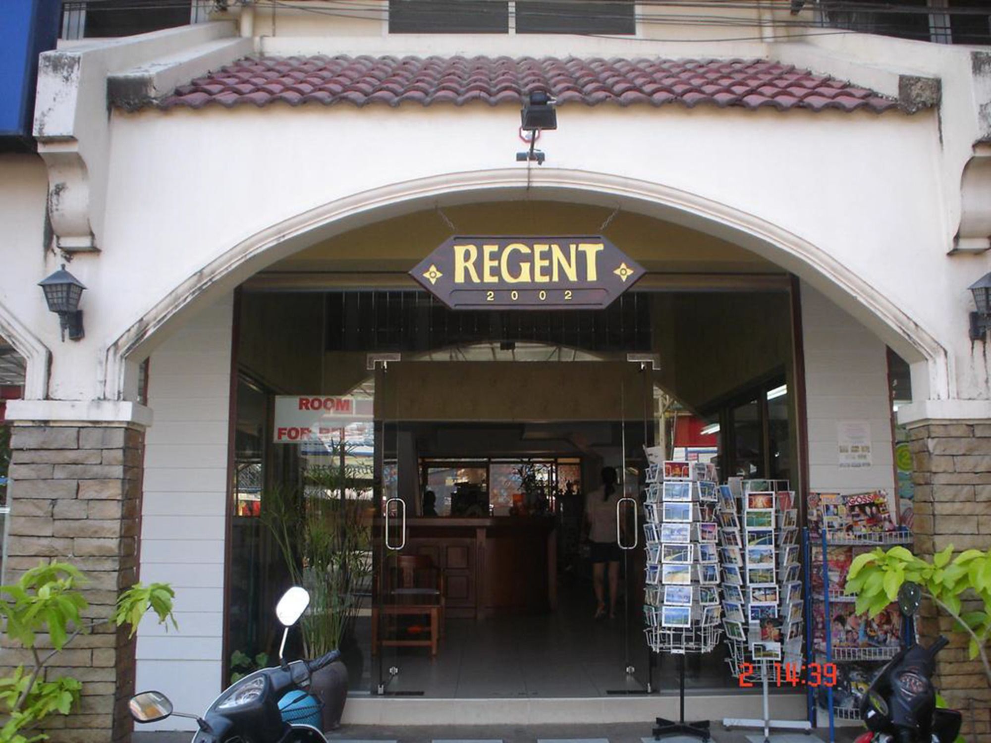 Oyo 320 Regent 2002 Guest House Phuket Exterior photo