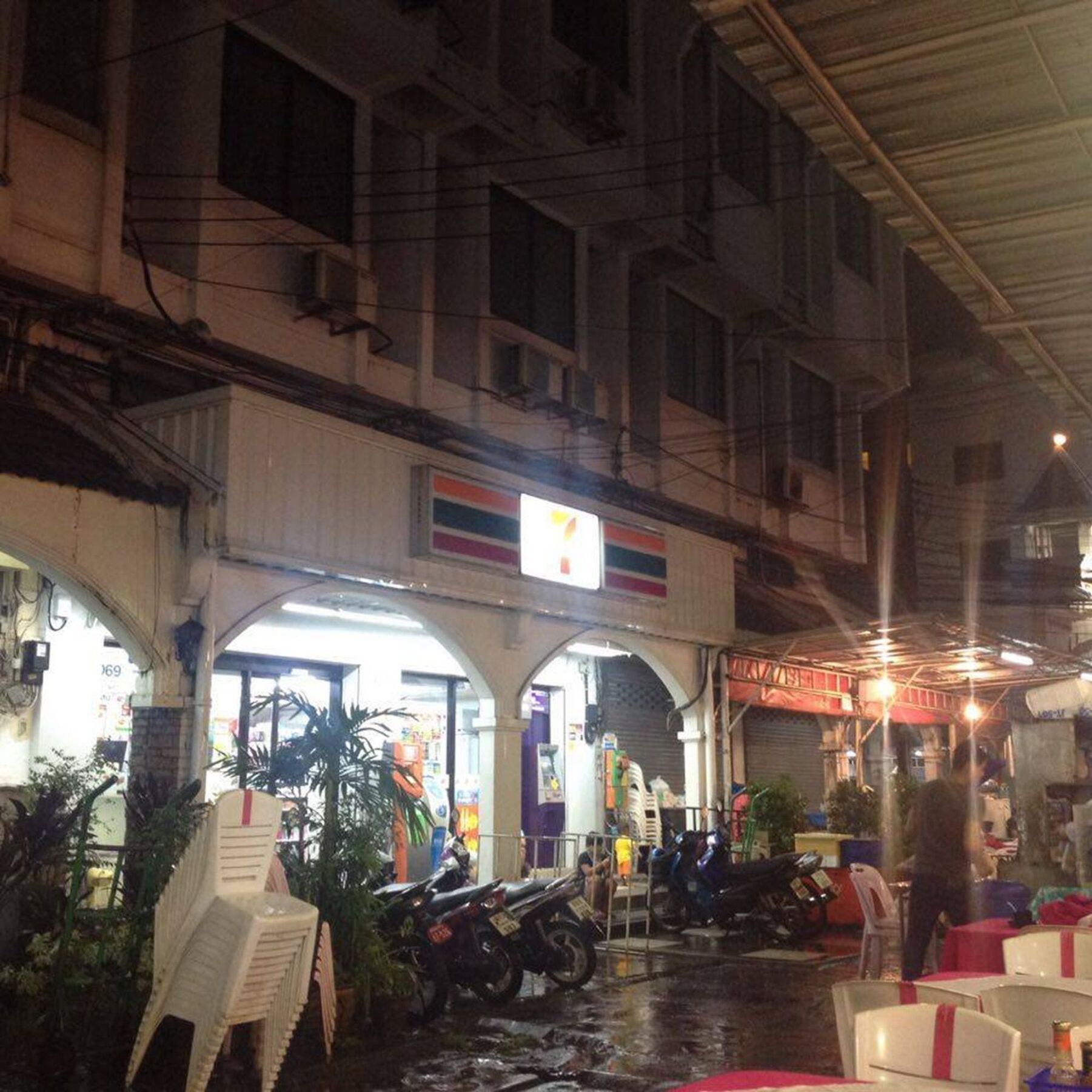 Oyo 320 Regent 2002 Guest House Phuket Exterior photo